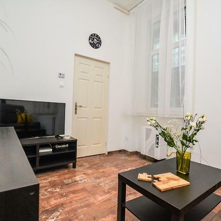 Timeless Apartment With Free Private Parking Βουδαπέστη Εξωτερικό φωτογραφία
