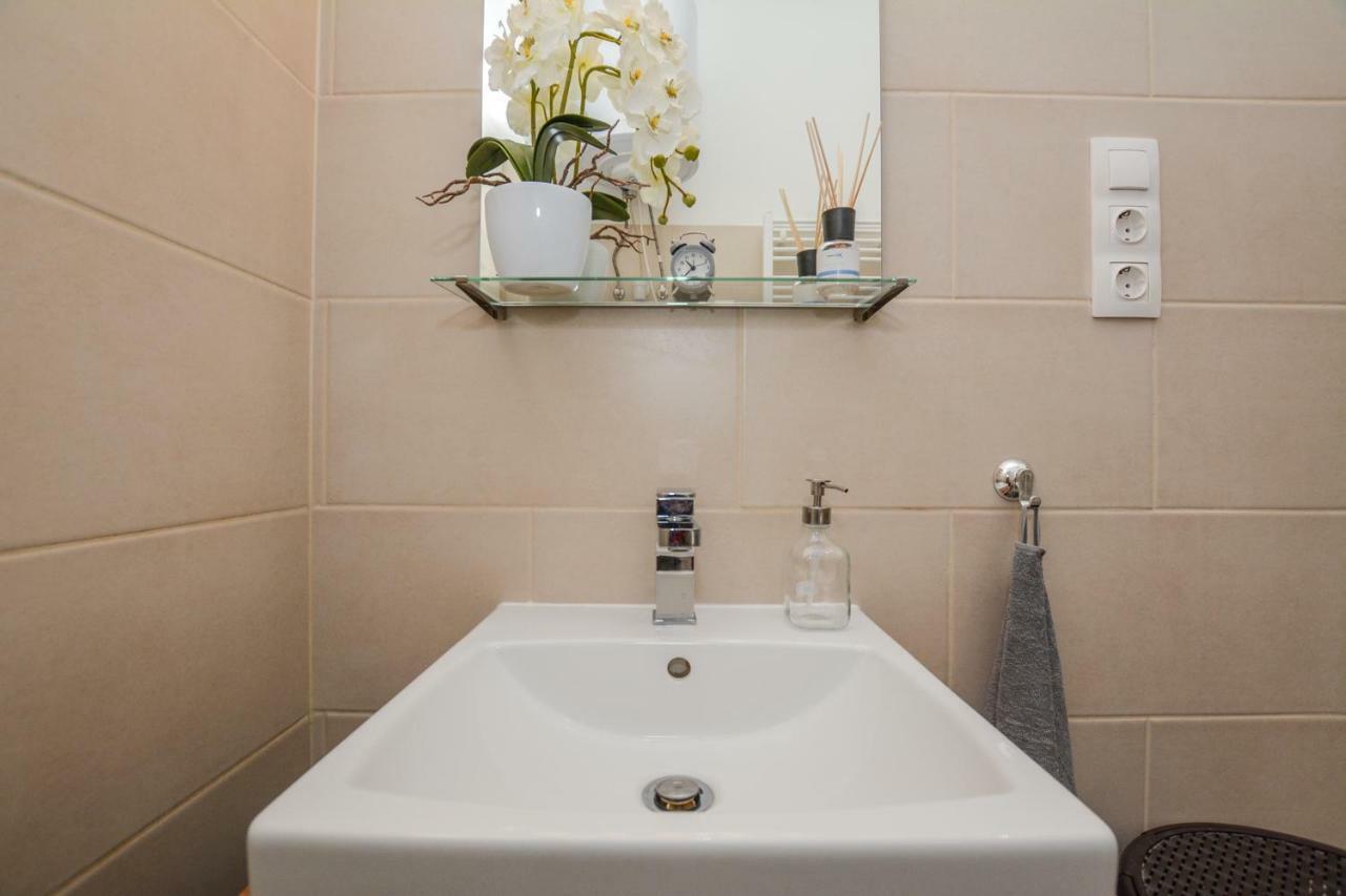 Timeless Apartment With Free Private Parking Βουδαπέστη Εξωτερικό φωτογραφία