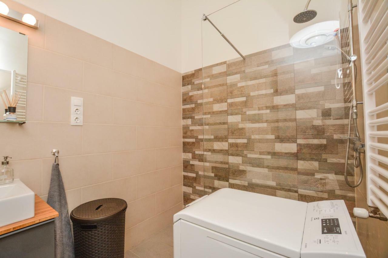 Timeless Apartment With Free Private Parking Βουδαπέστη Εξωτερικό φωτογραφία